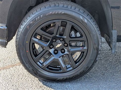 Used 2021 Chevrolet Silverado 1500 LT Trail Boss w/ Convenience Package II image 10