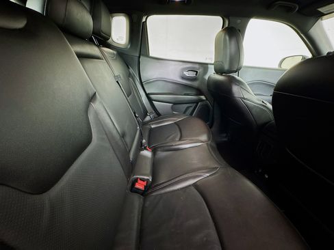 Used 2021 Jeep Compass Latitude image 26