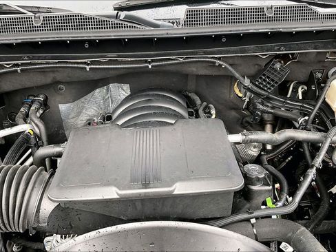 Used 2025 Chevrolet Silverado 2500 Custom w/ Custom Value Package image 10