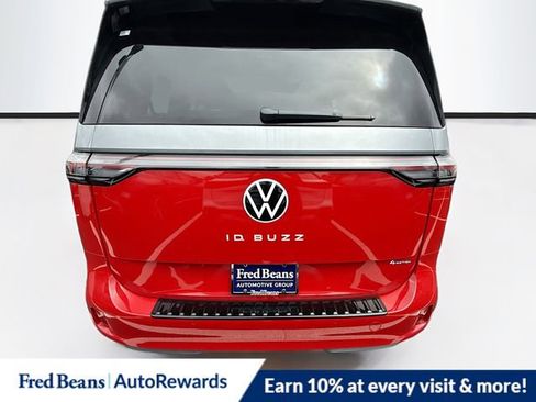 New 2025 Volkswagen ID. Buzz Pro S Plus AWD/4WD image 5