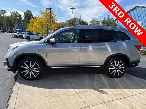 Used 2022 Honda Pilot Touring image 6