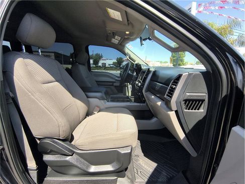 Used 2019 Ford F250 XLT w/ XLT Premium Package AWD/4WD image 14