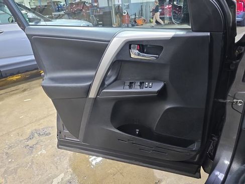 Used 2018 Toyota RAV4 XLE w/ Plus Extra Value Package image 27