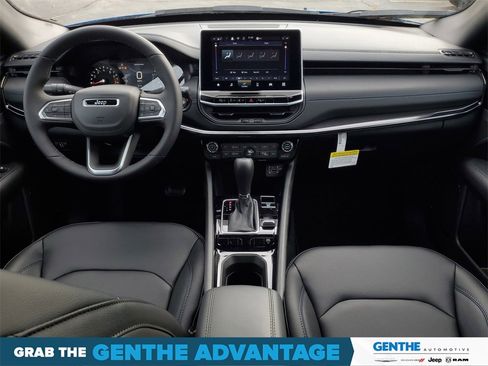 Used 2026 Jeep Compass Limited image 24