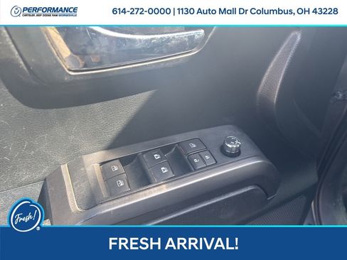 Used 2017 Toyota Tacoma TRD Sport image 18