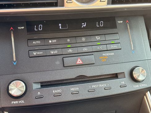 Used 2016 Lexus IS 200t RWD image 28