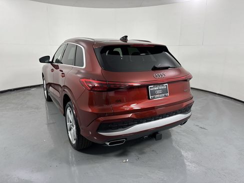 Certified 2025 Audi Q5 Premium Plus w/ Premium Plus AWD/4WD image 31
