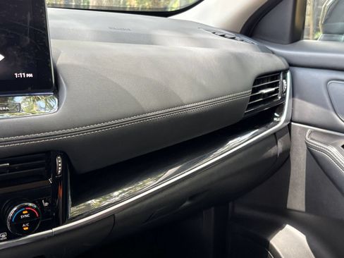 Used 2026 Nissan Rogue SL FWD image 37