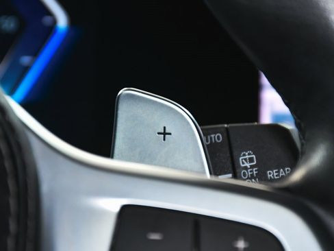 Used 2023 BMW X7 xDrive40i w/ M Sport Package image 54