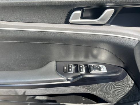 Used 2022 Kia K5 GT-Line FWD image 13