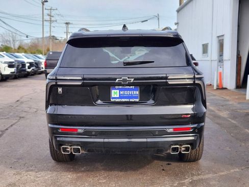 Used 2024 Chevrolet Traverse RS AWD/4WD image 4