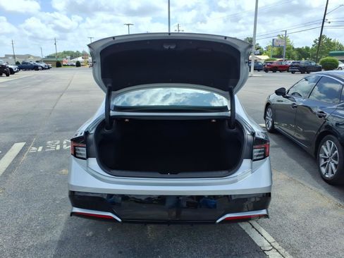 Used 2025 Hyundai Sonata SEL FWD image 14