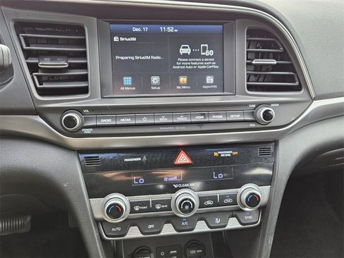 Used 2020 Hyundai Elantra SEL w/ Cargo Package (C1) image 17