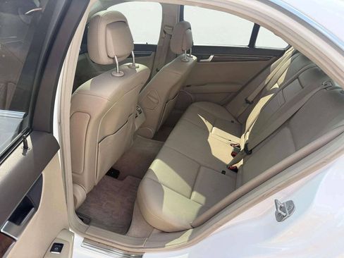 Used 2013 Mercedes-Benz C 300 4MATIC Sedan image 11