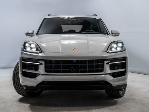 New 2026 Porsche Cayenne AWD/4WD image 10