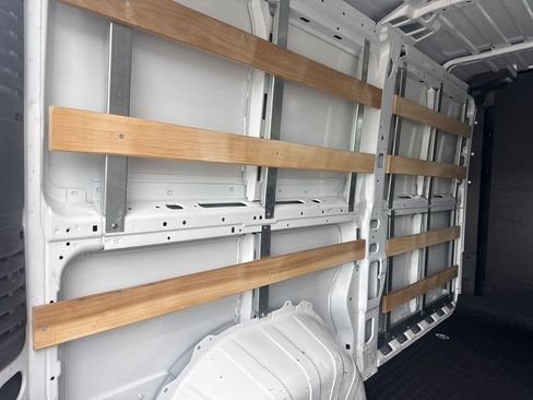 Used 2025 RAM ProMaster 2500 w/ U-Haul Equipment Group FWD image 17