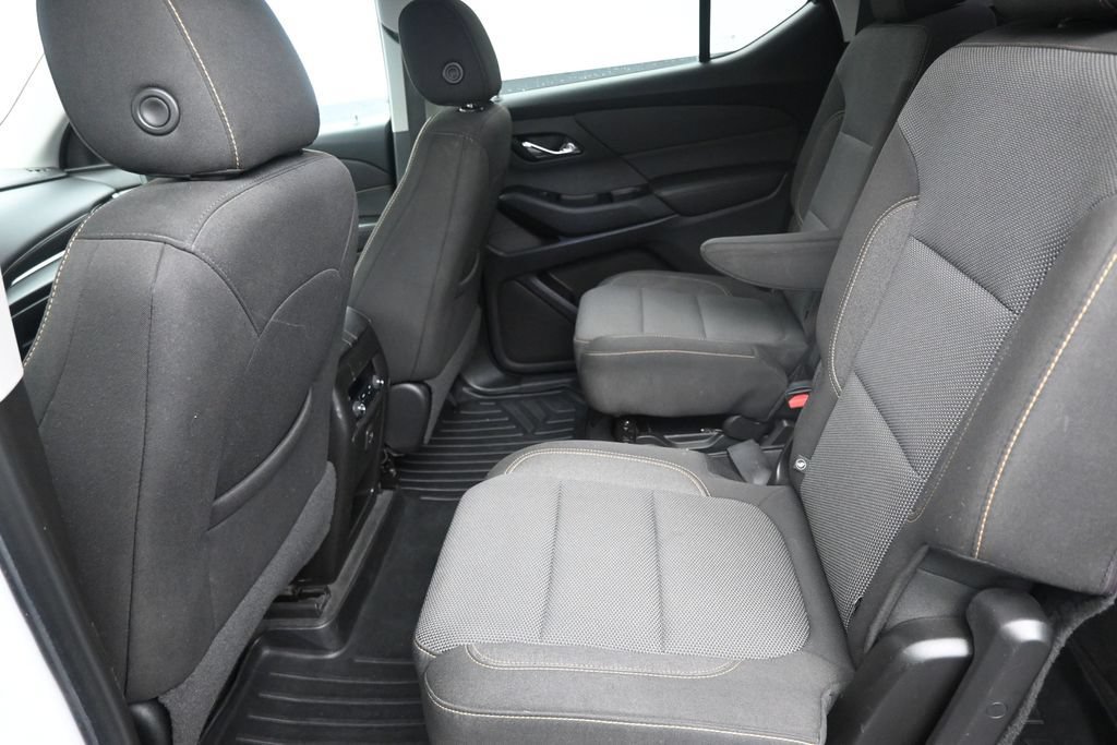 Used 2019 Chevrolet Traverse LT FWD image 14