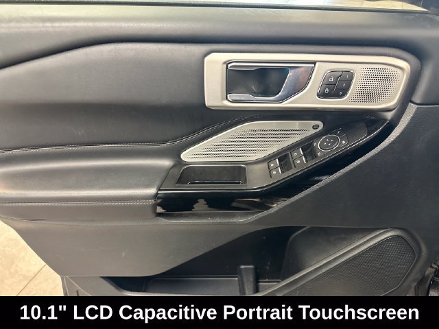 Used 2022 Ford Explorer Platinum w/ Equipment Group 601A AWD/4WD image 19