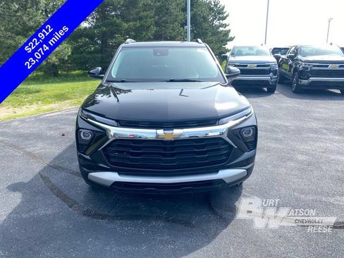 Used 2025 Chevrolet TrailBlazer LT w/ LT Cold Weather Package AWD/4WD image 10