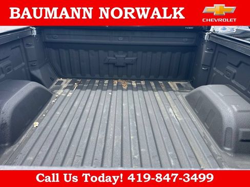 Used 2021 Chevrolet Silverado 1500 Custom w/ Rally Edition AWD/4WD image 9