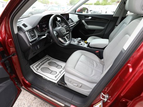 Used 2018 Audi Q5 2.0T Premium Plus w/ Premium Plus Package AWD/4WD image 19