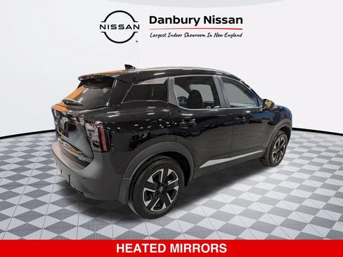 Certified 2025 Nissan Kicks SV w/ SV Premium Package AWD/4WD image 4