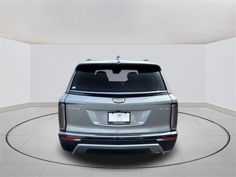 New 2026 Cadillac Vistiq Sport w/ LPO, Floor Liner Package image 12