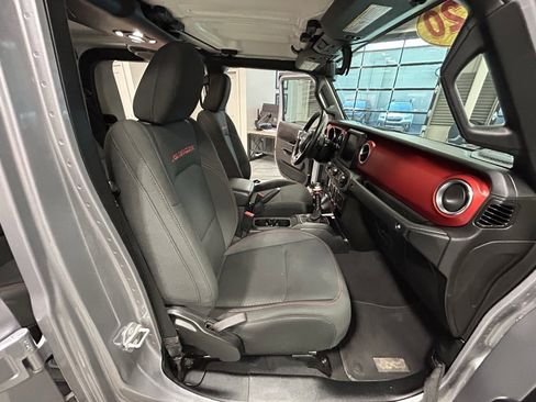 Used 2020 Jeep Gladiator Rubicon w/ Dual Top Group image 42