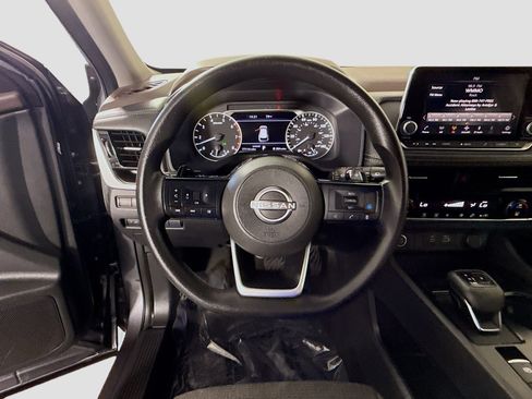 Used 2022 Nissan Rogue SV FWD image 13