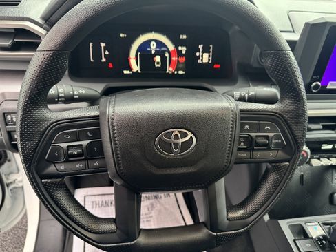 Used 2026 Toyota Tacoma SR5 image 13