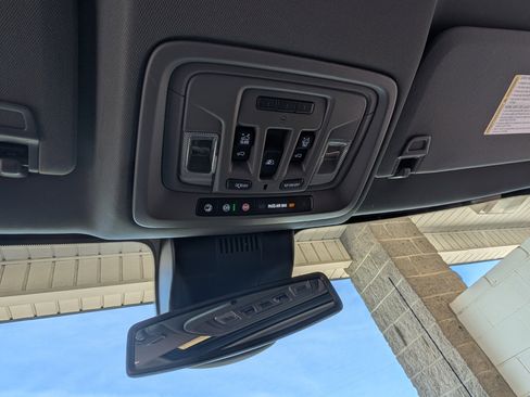 Used 2024 Chevrolet Silverado 2500 LT w/ Z71 Sport Edition image 31