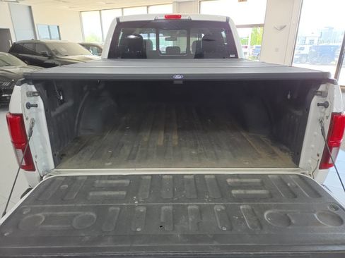 Used 2018 Ford F150 Lariat w/ Equipment Group 502A Luxury AWD/4WD image 7