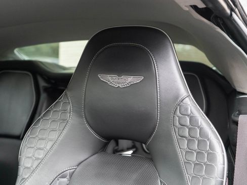 Used 2016 Aston Martin Vanquish Volante image 5