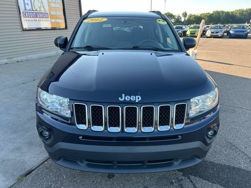 Used 2012 Jeep Compass Latitude AWD/4WD image 2