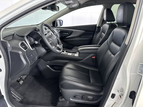 Used 2024 Nissan Murano SV w/ SV Midnight Edition Package image 6