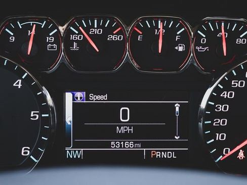 Used 2020 Chevrolet Tahoe LS w/ Enhanced Driver Alert Package AWD/4WD image 6