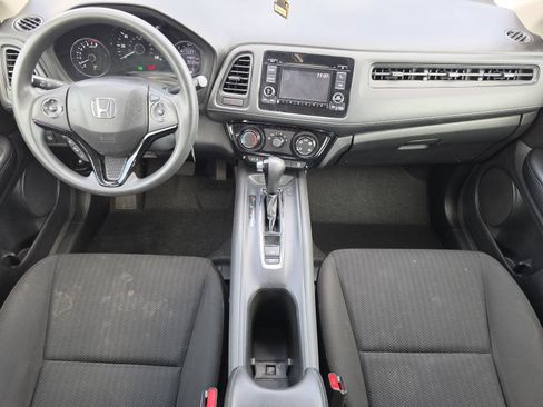 Used 2016 Honda HR-V LX image 9