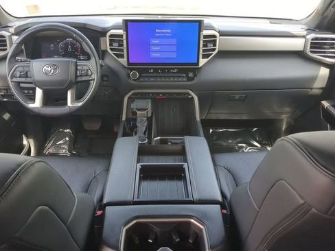 Used 2025 Toyota Tundra Limited AWD/4WD image 15