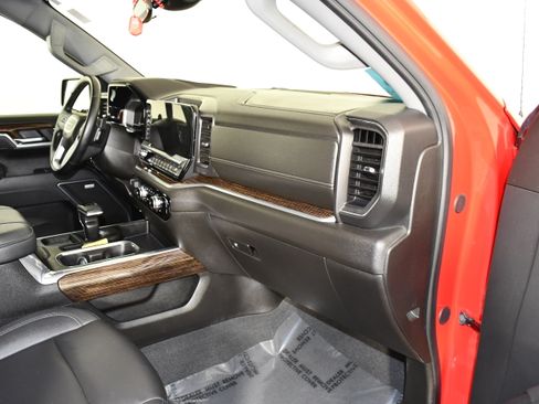 Used 2025 GMC Sierra 1500 Elevation w/ Elevation Premium Package AWD/4WD image 44