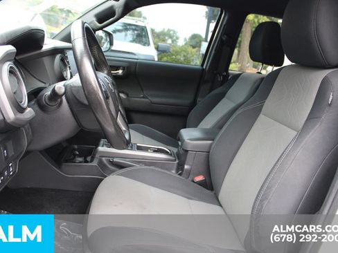 Used 2021 Toyota Tacoma TRD Sport RWD image 11