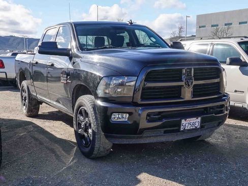 Used 2016 RAM 2500 Big Horn w/ Black Appearance Group image 3
