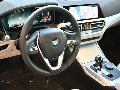 Used 2020 BMW 330i Sedan w/ Premium Package image 12