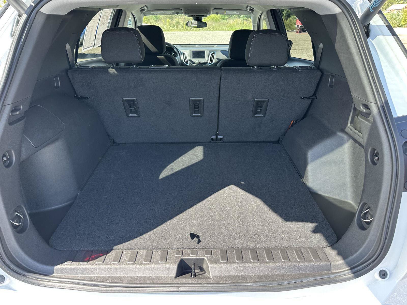 Used 2024 Chevrolet Equinox LT FWD image 29