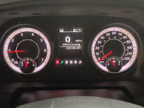 Used 2016 RAM 1500 Express RWD image 23