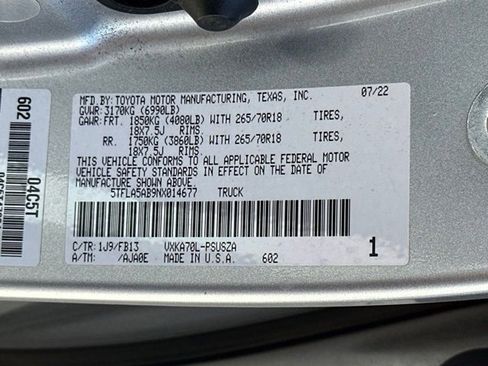 Used 2022 Toyota Tundra SR5 w/ Convenience Package image 31