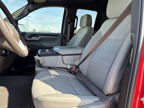 New 2026 GMC Sierra 1500 SLE w/ Preferred Package image 11