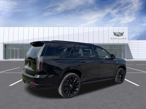 Certified 2025 Cadillac Escalade Sport Platinum w/ LPO, ONYX Package AWD/4WD image 3