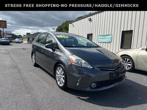 Used 2013 Toyota Prius V Five image 1