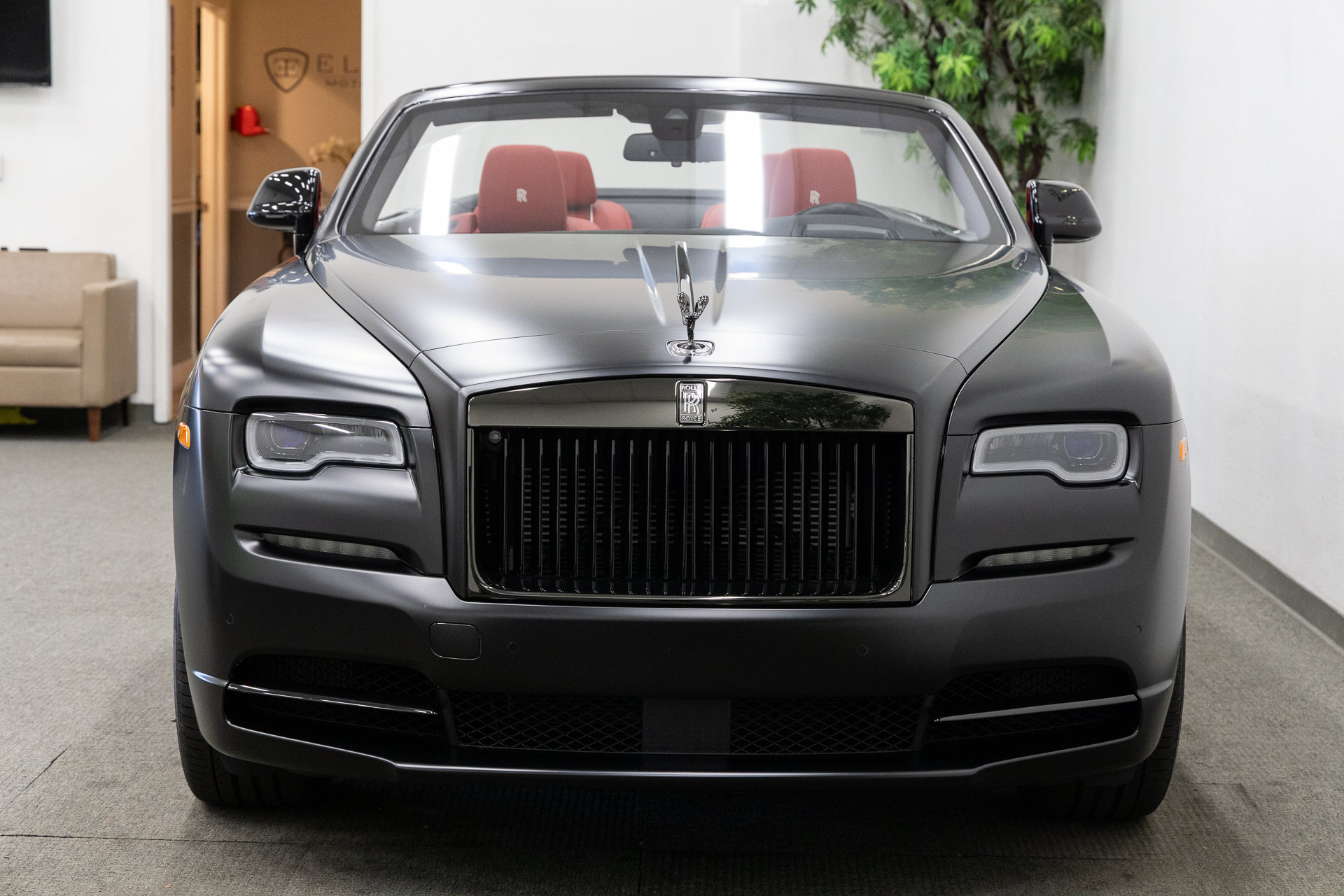 Used 2020 Rolls-Royce Dawn RWD image 12