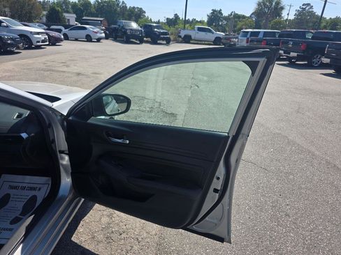 Used 2021 Nissan Altima 2.5 SR image 10